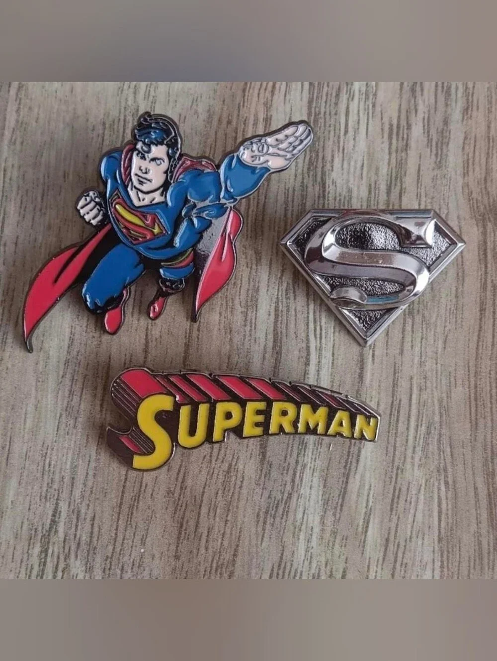 3 PCS Superman Pin